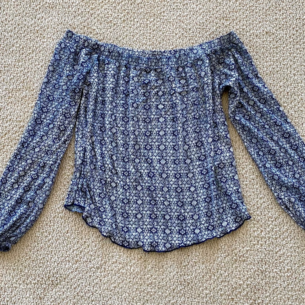 Blue & white long sleeve top. Wear it off the shoulder or as a boat neck top.